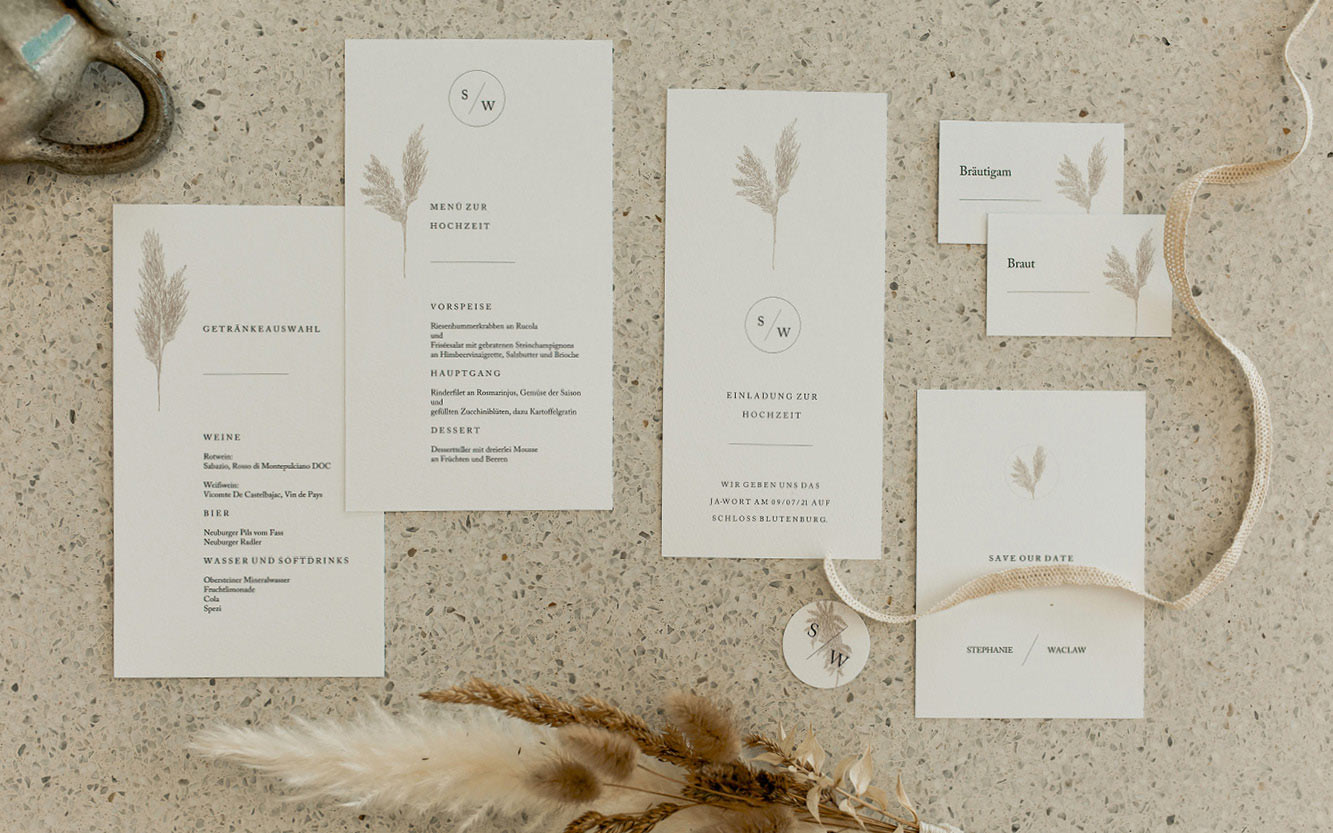 Hochzeitspapeterie "Scandi Pampas" mit Einladungskarte, Menükarte, Tischkarten, Save the Date